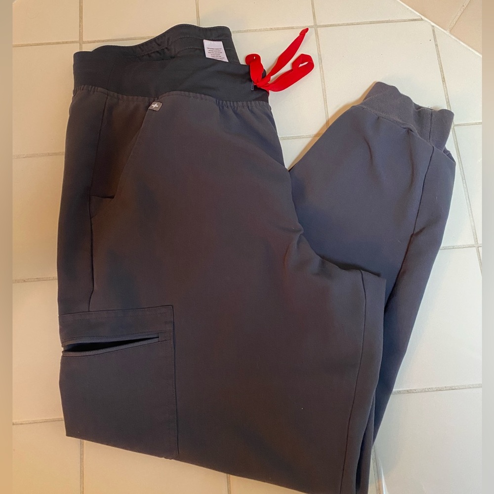 Figs Charcoal Zamora Jogger Scrubs